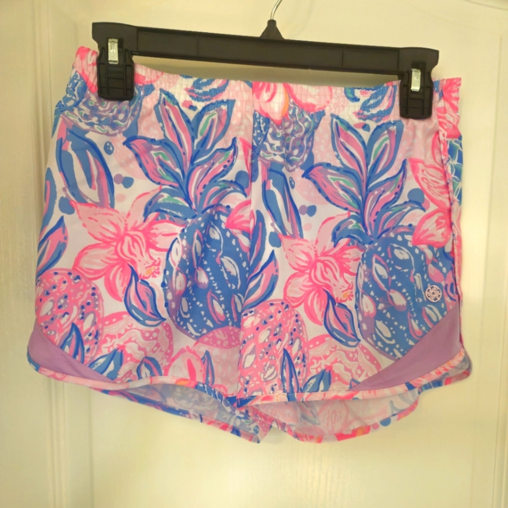 LILLY PULITZER Ocean Trail Shorts. Maldives Green Turtle Wave color. Worn once.